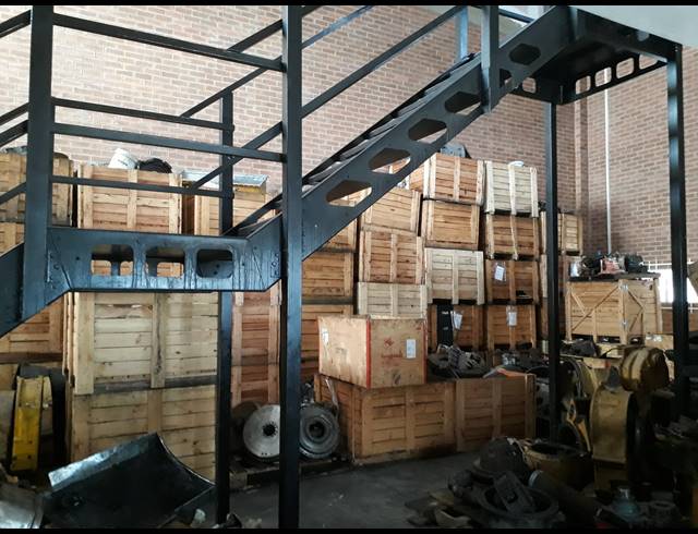 190M² WAREHOUSE TO LET IN SEBENZA